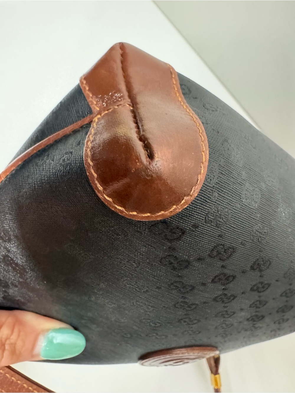Gucci Black & Brown GG Monogram Crossbody - Picture 3 of 16